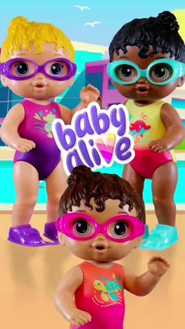 🏖️ BABY ALIVE SUNNY SWIMMER LOIRA 🛟 . . A boneca Baby Alive Sunny Swimmer está pronta para muitas aventuras aquáticas. Vem com óculos e 2 nadadeiras.  . . A boneca articulada de 25 cm vem com uma linda roupa de banho com estampas de criaturas marinhas. É uma boneca divertida feita para brincar na água.  . . Ideal para meninos e meninas a partir dos 3 anos. Estas bonecas aquáticas Baby Alive com acessórios são excelentes presentes de fim de ano ou de aniversário para crianças. . . EMBALAGEM PODE VARIAR! . . #BabyAlive #BabyAlivePiscina #Praia #Piscina #Meninas #Hasbro #HobbyBrinquedos