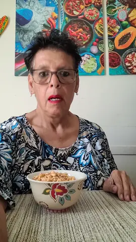#cereal #goldencrisp #tues #tuesday #mukbang #foryourpage #fyp #goviral #mexicantok #breakfast #grandmasoftiktok #abuelitasdetiktok 