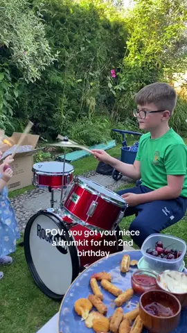 My sister hates me, revenge was so sweet though 🤭 #drummer #drumkit #siblingbanter #Siblings #happybirthday #auntieandneice 