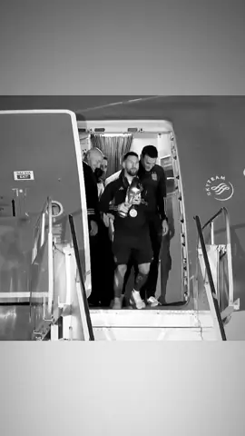 ياشمخ الوقفات يالضلع المتين 🫡 #🇦🇷 #messi10 #goat🐐 #اكسبلور #اكسبلورexplore #argentina 