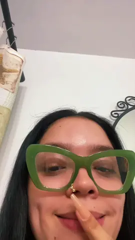 #garnierfructis @Garnier #glasshairwater #glasshair #curlytostraight #curlygirlproblems #frizzyhairtips 