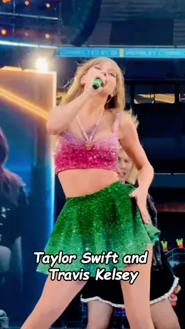 Taylor Swift and Travis Kelce Party All Night with Celebrity Friends – You Won’t Believe How Adorable They Are!#taylorswift #celebrity #greenscreen 