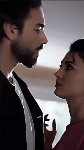 La triste realidad. Esque hay tantas personas. Enamoradas y no estan juntas y tantas personas juntas que no están enamorados 🥹🥀#frases 