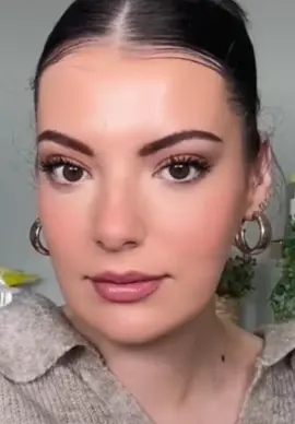 So amazing, hair wax stick makes hair very 