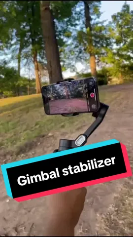 La mejor herramienta si te gusta crear videos, o si eres un creador de contenido, esto lo debes de tener entre tus herramientas #gimbal #tripode #tiktokcreator #cartok #contentcreator #stabilizerphone #stabilizer #foryou #fyp #tiktokshopdeals 