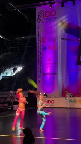 fav 2.0 #dancefever #discodance #friends #dancer #dance #fail #competition 