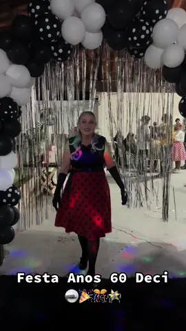 Festa Anos 60 Valdeci 🪩 Ficou show mh amiga, somos bons em fazer festas animadas haha #festa #festaanos60 #lookanos60 #foryou #di #festatematica @Jefferson Murat @Silvana da Silva @vivianemoreira319 @Iolanda Goes @fabioledier @MÁ Proença 🌻 
