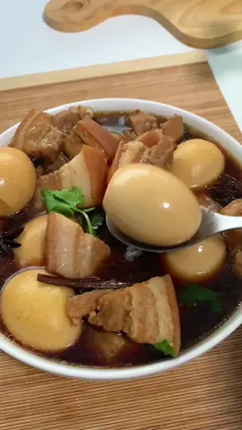 ไข่พะโพ้หมูสามชั้นจุกๆค้าบ ต้มค้างคืนไว้กินพรุ่งนี้ #ห้องครัวtiktok #พะโล้ #อร่อยบอกต่อ #อร่อย #หิว #เข้าครัว #tiktokuni 