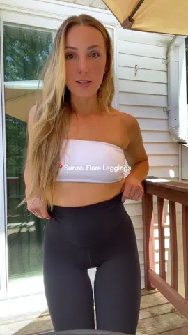Us 90’s girlies love a good yoga pant 🤌🏻❤️ @Sunzel 