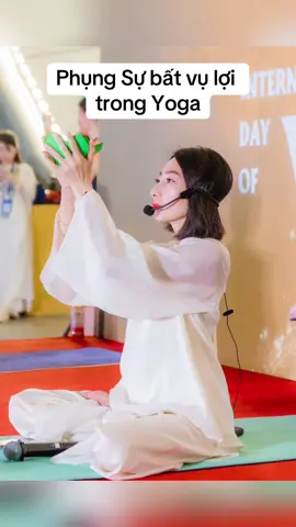 Phụng Sự - con đường để thành công #yoga #lunathai #hocvienyogalunathai #toasangnhumotngoisaoyoga #daotaogiaovienyoga 