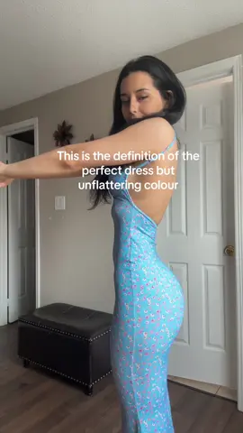 If it was a plain/neutral colour then it would be my vibe 