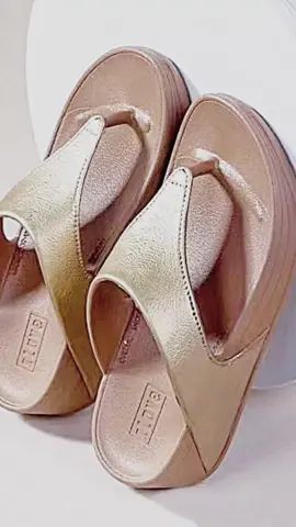 M04 2024 NEW Slippers For Woman Fashion Thick Bottom Non Slip Flip Flops Women Shoes