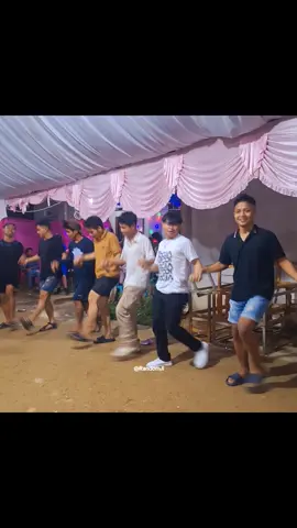 📍lr. Durian digoyang ❤️‍🔥❤️‍🔥❤️‍🔥 FULL DURASI, FULL SEMANGAT 🥰(25/06/2024) #molulo #molulosulawesitenggara #molulo💃💃 #lulo #peluken #pelukenkendari #pejuanglulokendari #luloviral #fyp #fypシ゚viral #tiktokkendari #tradisi 