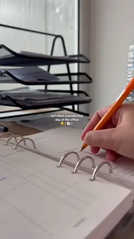 Productive day at the office🗂️🧋 #fyp #foryou #asmr #aesthetic #dailyvlog #worklife #workvlog #officelife #motivation #desksetup #workmotivation #studytok 