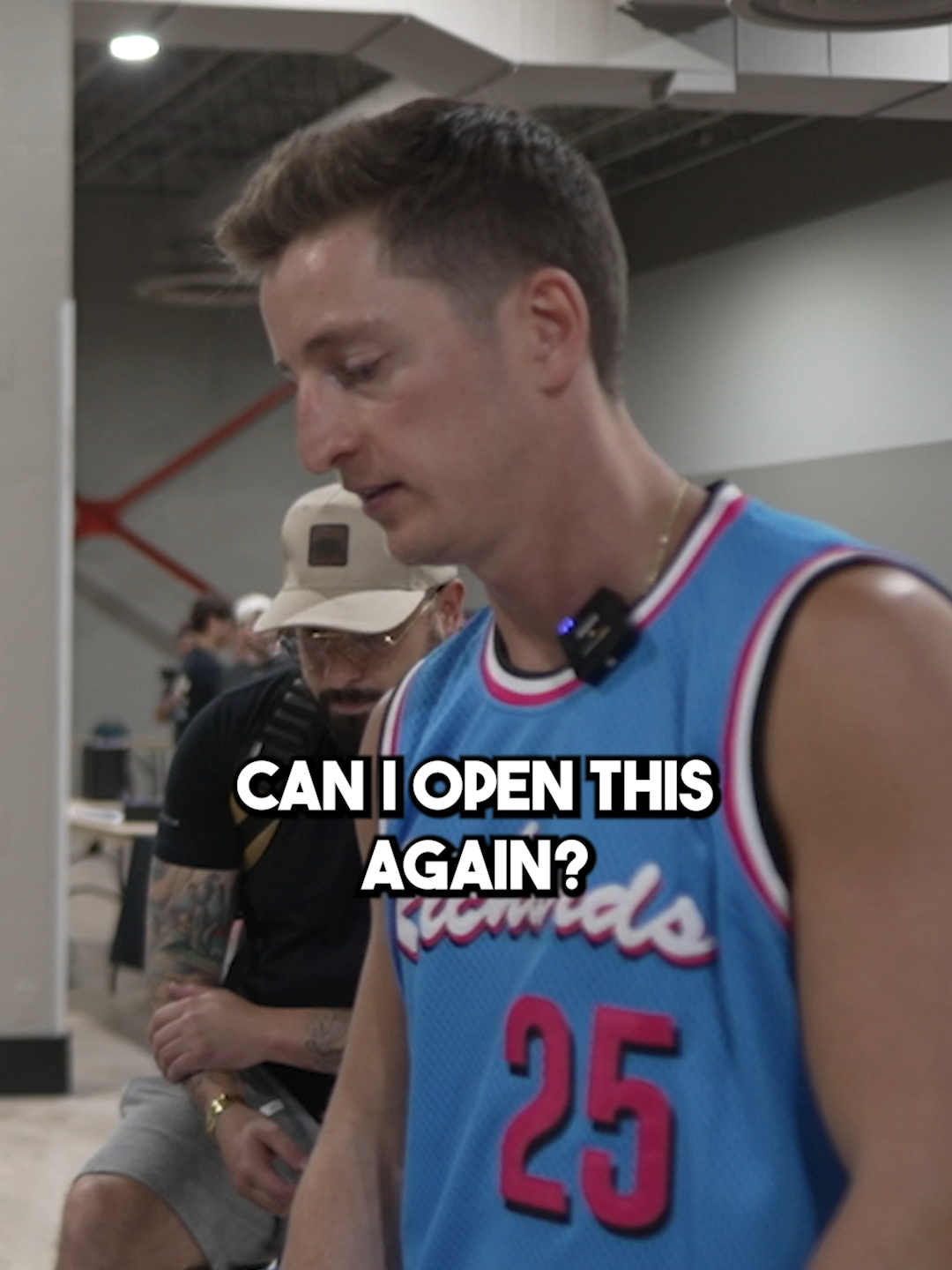 $5,000 Sports Card Negotiation for LEBRON AUTO 😳 #sportscards #kingofthekards #cardshow