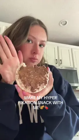 Anything on top of a rice cake is my fav!! this is just nutella peanut butter and flaky salt 😛  #hyperfixation #ricecakerecipe 