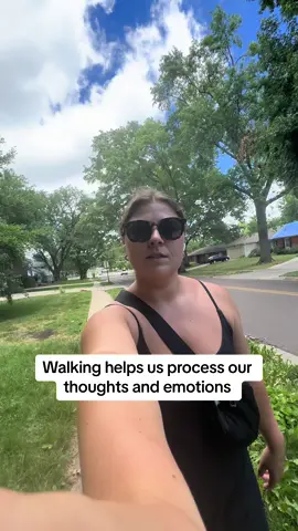 Me 🤝 going on walks #walkandtalk #therapytok #therapytiktok #counselorsoftiktok #bilateralstimulation 
