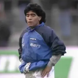 Diego Maradona Skills. 👑🔥 #maradona #skills #goal 