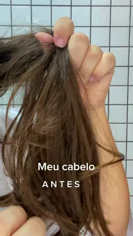 Simplesmente viciada nessa mascara 2 em 1 da @Dove Brasil  Entregando uma super hidratação, recuperando meu cabelo, deixando super leve e macio 🩵  Ja quero testar as outras 😍😍  #hair #produtosdebeleza #haircare #cabelosaudavel #ugc #ugccreator 