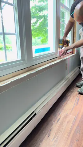 Keeping large windows level and straight is a challenge. These two tips help me to ensure everything lines up properly. #remodel #constructiontok #homerenovation #Home ##design #entrepreneur #interiordesign #hardwork #woodworking #renovation #homedecor #tools #DIY #carpentry #work  #homemade #remodeling #hgtv 