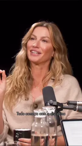 A disciplina é o caminho! @Gisele Bündchen  #giselebundchen #belezanatural #disciplina #estetica 