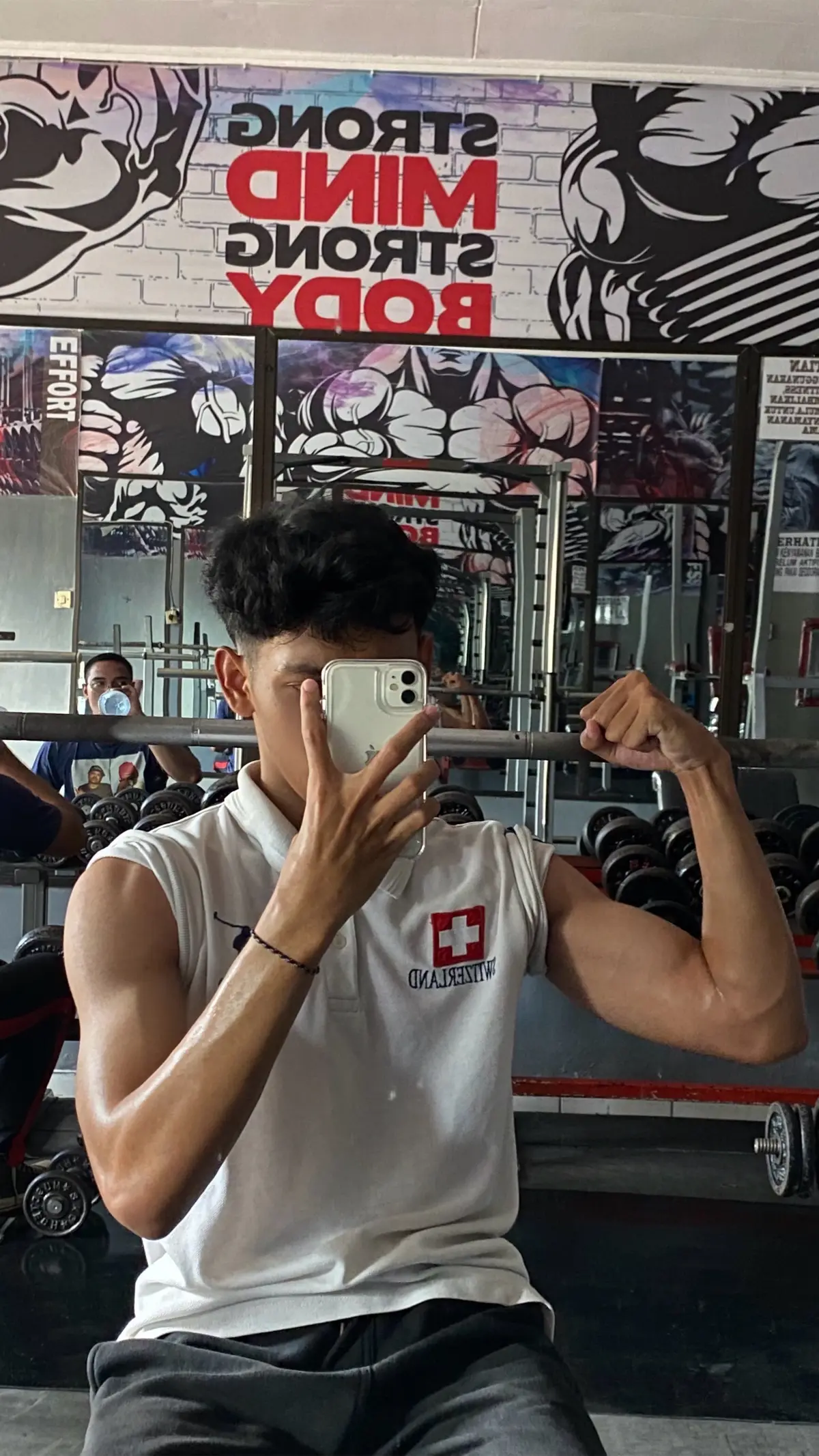 1 jam kemudian kembali ke setelan pabrik🗿 #fy #fyp #4u #GymTok #gym #gymmotivation 