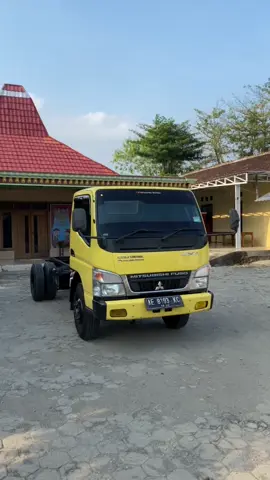 Sedikit review unit 2018 HDV Full ori lngsung aj kepoin di nomor 082142932582 Lokasi Ngawi #MazDewa #PERINTISMUDANGAWI #cantermodifikasi #fypシ #truk #truklovers #truk_oleng #trukmaniaindonesia 