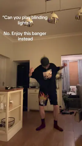 we can just be rockinnnnn🕺 #theweeknd #music #fyp #viral #dance #relatable 