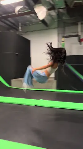twist on this trend #trampoline #gymnastics 