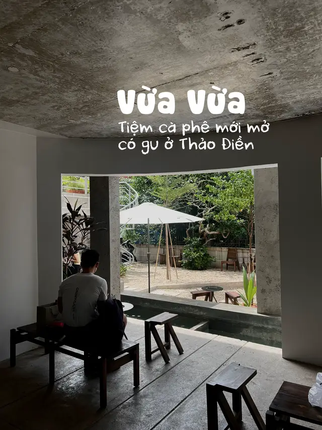 Một quán cà phê mới toanh cực có gu ở Thảo Điền, không gian thiết kế đẹp, ngồi góc nào cũng chill, chụp hình sống ảo ootd là siêu hợp lun nhaa. #vuavuacafe #cafesaigon #reviewcafe  #cafethaodien #cafesongao #newcafe  #thaodienq2 #cafechill #xuhuong #fyp 