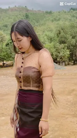 လူကြီးဆန်ဆန်နေဆိုလို့🤭#fyp #tiktok #1millionaudition #foryou #မြင်ပါများပီးချစ်ကျွမ်းဝင်အောင်လို့🤒🖤  @🖤💛Manga💛🖤(ဆိုင်းတောင်သူ) @🎼🖤💛Dee Jak💛🖤🎼 