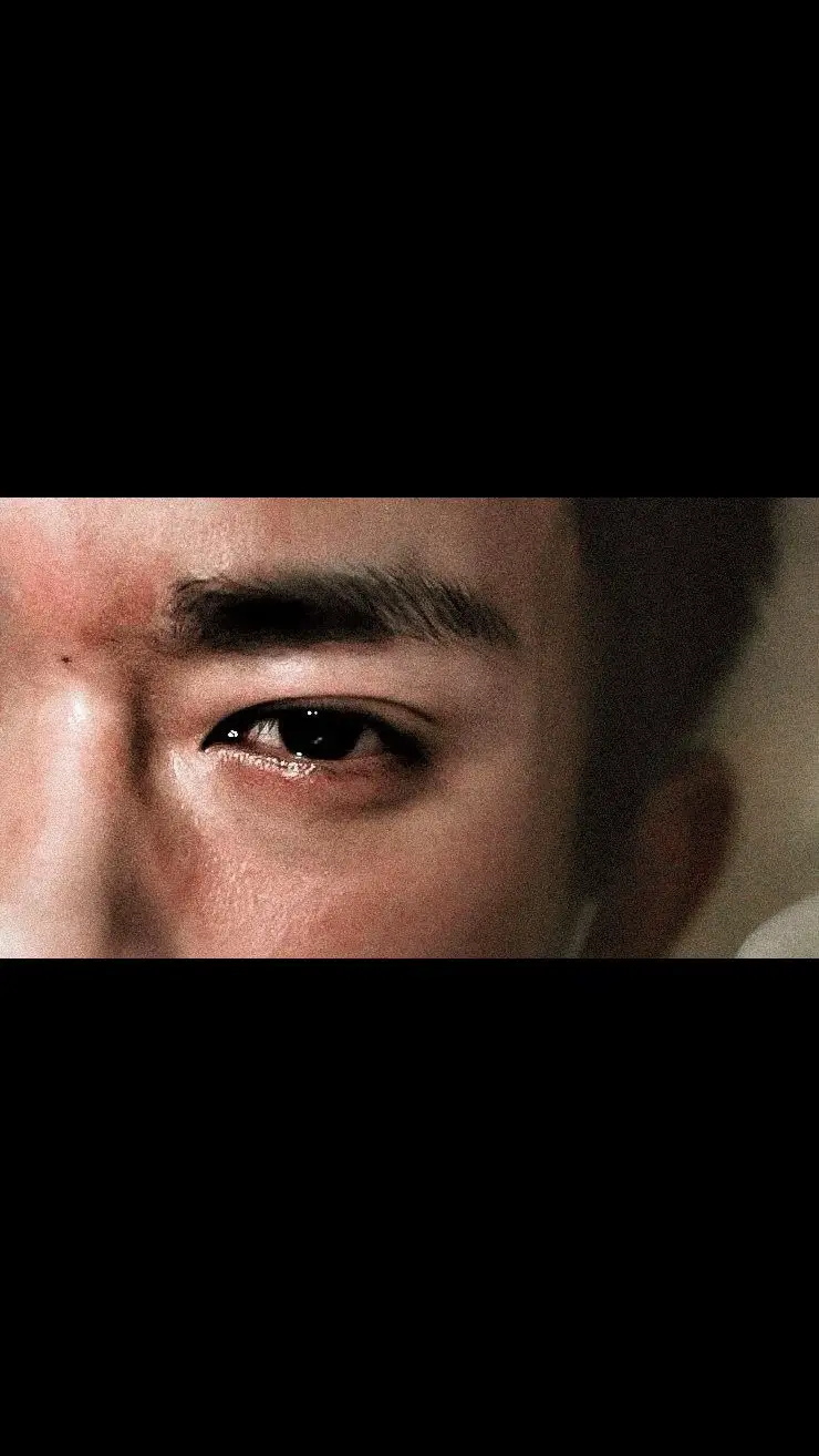 Vì quá yêu một người nên chưa quên được...