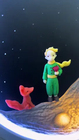 Se voce gosta do pequeno principe, olha so essa luminaria que tambem e caixa de som. #pequenoprincipe #casa #decoracaocriativa #sabedoria 