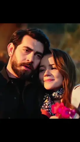 Their Eye contact👀🥰❤️#baran♥️dilan #lovebirds❤️❤️ #myfavrtcouple😍💖💖💖 #🥰🥰🥰 #foryoupage #fypシ゚viral #Turkish #kancickleri #cutecouple🥰 #growmyaccount #viralvideotiktok #dontunderstimatemyvideo #growvideo♥️❤️ #unfrezzmyaccount #100kviews 
