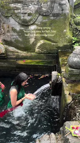 sedang melepas apa yg semestinya dilepas #melukat #melukatdibali 