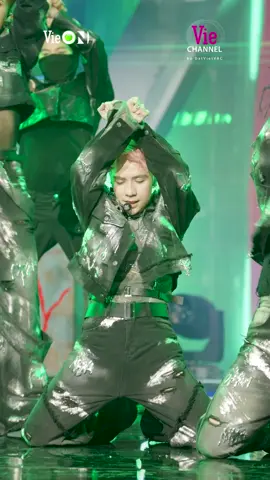 [FOCUS CAM - Cut] Don’t Care  ❤️‍🔥Nóng hổi vừa thổi vừa xem mọi người ơi …  #QuangHungMasterD #AnhTraiSayHi #AnhTrai #VieON #VieChannel #TikTokGiaiTri  