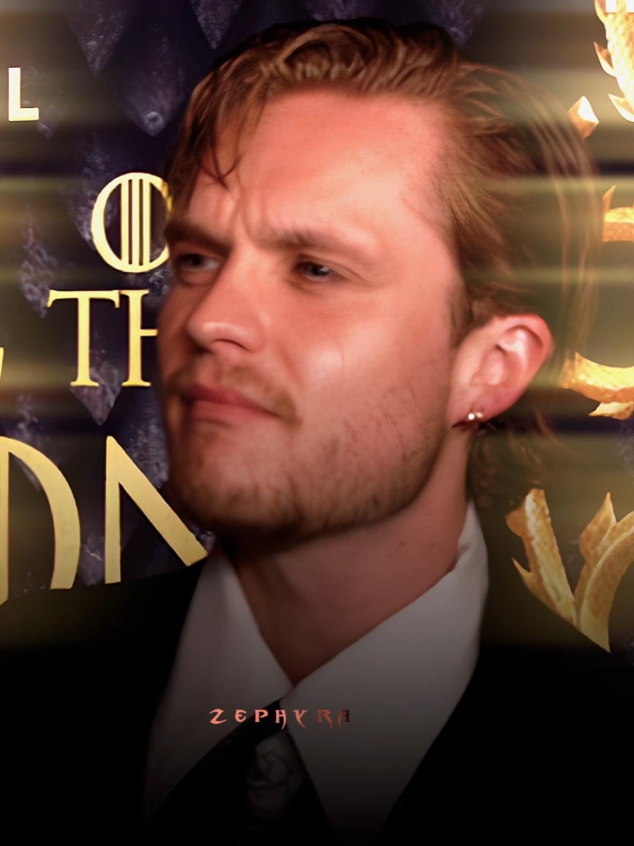 How can someone be this handsome 😵‍💫 #tomglynncarney #aegontargaryen #aegoniitargaryenedit #houseofthedragon #hotd #hotds2 #edit #omgpage #_zephyra.aep #viral  . . . @daenerysmn @rik.velar @valyrixns @_verm44x @loverhaenyra @khaaleessi
