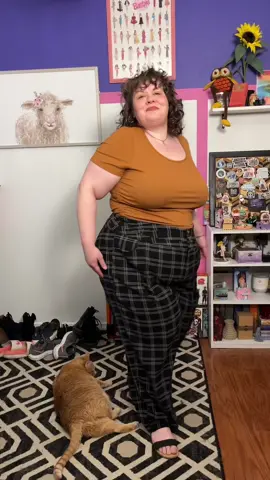 Get dressed with me for work! I'm having fun making content again. What a beautiful thing 💕 size 20/22/24 style on a curvy 30 something! Outfit details: Ribbed crop top - CurvySense Wide leg trousers - BloomChic