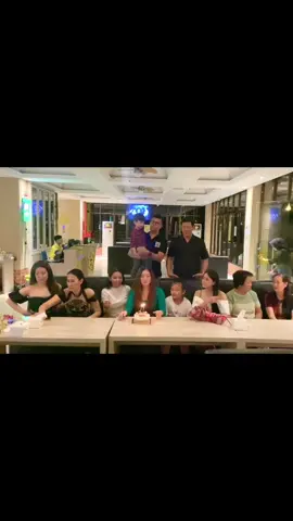 Bisa nebak ga ulang tahun yg ke berapaa ?! 🤭🎂🥰🤗#fyp #beranda #berandatiktok #mybirthday #birthday #fypage #fypage #fypdongggggggg #wifeandhusband #