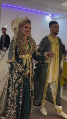 #القفطان_الجزائري📽📸🇩🇿 #عروسة_جزائرية📸📽🇩🇿 #القفطان_الجزائري 