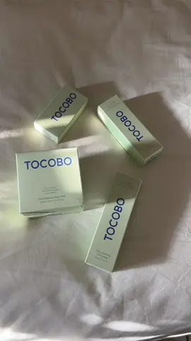 Te platicamos poquito los beneficios de cada uno de los productos de la nueva línea de tocobo 💚 los puedes conseguir en nuestra página web 🫰🏻 #skincarecoreano #koreanskincare #koreanskincareroutine #koreanskincareproducts #skincarecoreana #skincare #tocobo 