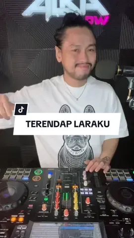 TERENDAP LARAKU - MR. EWIK BOOTLEG #fyp #alkaflow #djalkaflow #terendaplaraku #naff #naffband #galaubrutal 