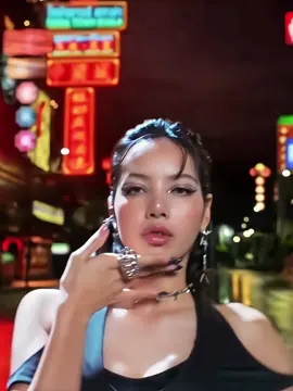 * 🏰 ᕱ⑅ᕱ ᭝⭞  fancams para videos con texto ! ~ (Aquí una despierta a las 2:30 am solo para completar los pedidos de aquellos que pedían fancam del MV de Lisa 💪💪💫💫)﹟› ᵎ 👒 ↝⌇ ִֶָ  duración de 18,5 segundos ><💗 ꒷꒦₊°💭꒱ﾐ  tags . . .  ઇ #shuzipq #fancam #fancams #fyp #viral #parati #fyp^^ #foryoupage #ASMR #artsita #filtro #coloring #kpop #speedsongs #lisa #blackpink ઉ 