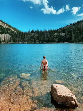My favorite lake in Utah🤍 #lake #utah #thingstodoinutah #travel #Hiking #loftylakeloop 