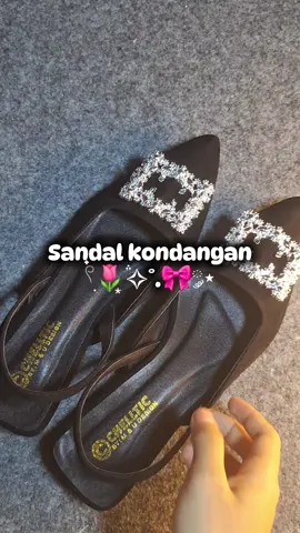 #CapCut Musim orang nikah harus stok sandal model begini gasi #sandalwanita #sandalkondangan #fypシ゚ 