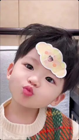Moya is so cute🥰🥰 #douyinkids #cutebaby #douyin #xiaohongshu #xuhuong #babytiktok #moya 
