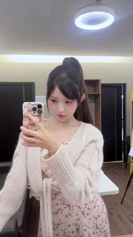 Have you seen my 🐱 ? #IVE #아이브 #アイヴ #REI #레이 #レイ #LIZ #리즈 #リズ 