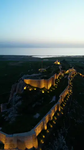 Van'da en güzel gün batımı Van Kalesi'nde izlenir. #Van #tiktok #vangölü #türkiye #vankalesi 