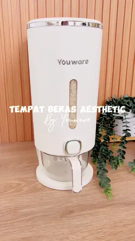 Tempat Beras Aesthetic  Free 2 mangkok dan 2 galas , Edisi promo terbatas ‼️  - Bahan plastik PET Tidak mudah pecah - Tersedia kapasitas 5 & 10 kg - Free Cup Beras - Desain Mewah - Model slim tidak menghabiskan space yang mau samaan boleh cek keranjang kuning 😍