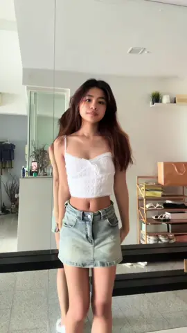 DMK’s Mary Janes are SOSO COMFY and cute, a must have !! 🌷👠🎀  #dmk #shoes 